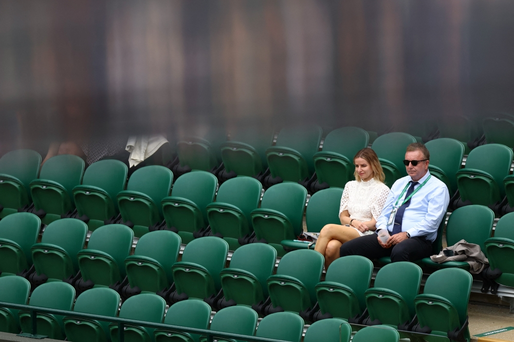 General view of spectators amongst empty seats on court 1 during the fourth round match between Taylor Fritz of the US and Australia's Jason Kubler, on July 4, 2022. (Reuters/Hannah Mckay)