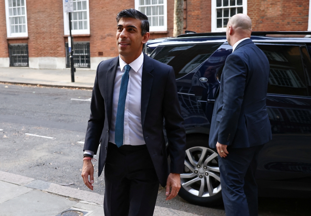 Conservative leadership candidate Rishi Sunak arrives at an office building in London, Britain, July 20, 2022. REUTERS/Henry Nicholls