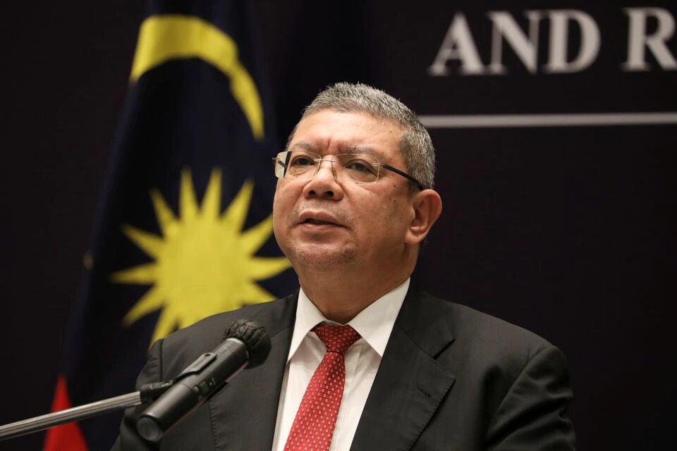 Malaysia's Foreign Minister Saifuddin Abdullah speaks during a news conference after ASEAN Summit in Kuala Lumpur, Malaysia, October 28, 2021. REUTERS/Lim Huey Teng


