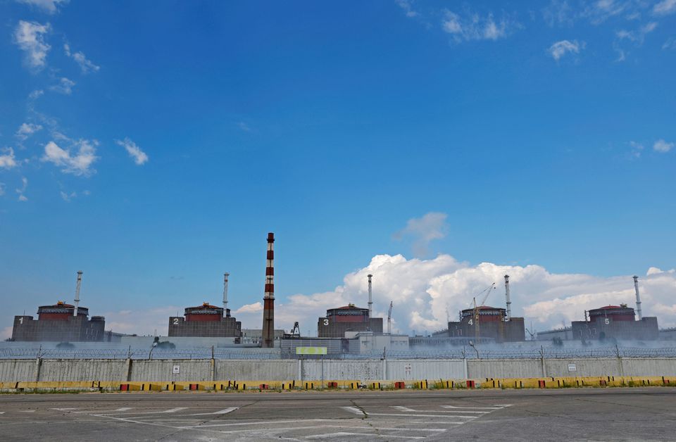 A view shows the Zaporizhzhia Nuclear Power Plant in the course of Ukraine-Russia conflict outside the Russian-controlled city of Enerhodar in the Zaporizhzhia region, Ukraine August 4, 2022. REUTERS/Alexander Ermochenko

