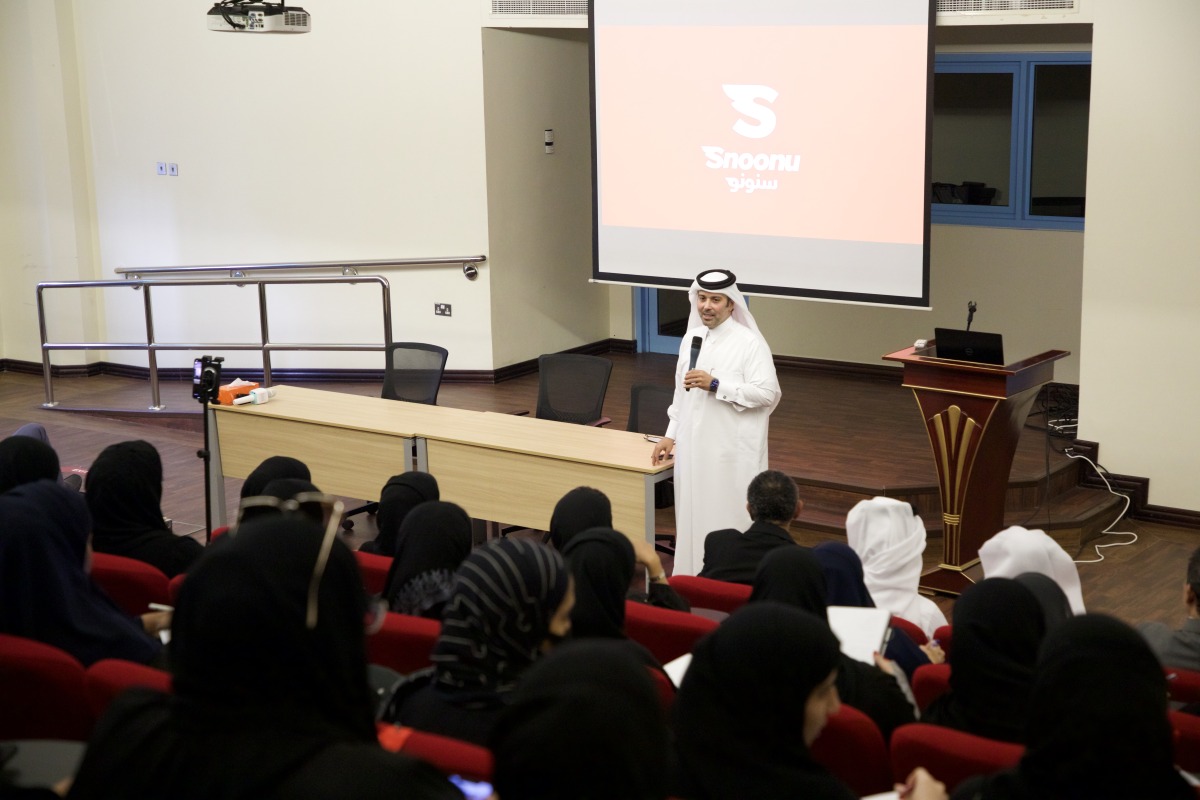 Hamad Al Hajri, Founder and CEO of Snoonu, interacting with students at the Community College of Qatar.