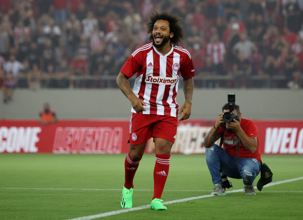 Olympiacos' Marcelo during his presentation at Karaiskaki Stadium, Piraeus, Greece, on September 5, 2022.   REUTERS/Louiza Vradi