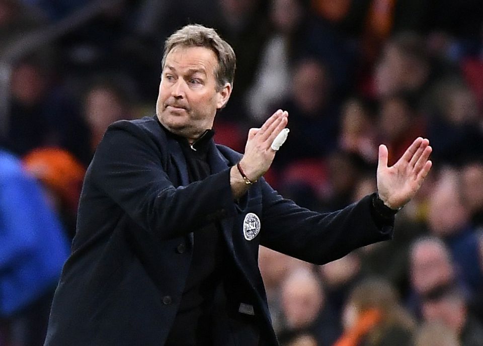 Netherlands coach Louis van Gaal during the international friendly match against Denmark at the Johan Cruijff ArenA in Amsterdam on March 26, 2022.   REUTERS/Piroschka Van De Wouw