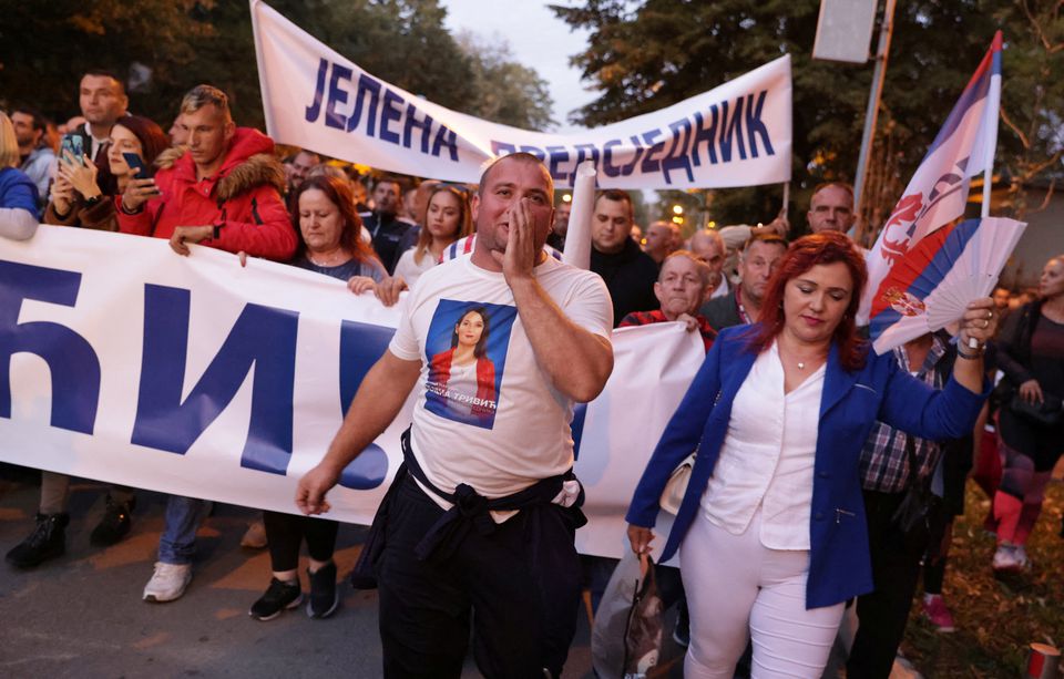 Bosnian Serb opposition protests against an allegedly rigged vote in Banja Luka, Bosnia and Herzegovina, October 6, 2022. (REUTERS/Dado Ruvic)