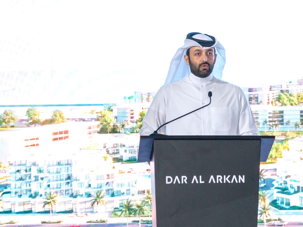 Sheikh Nasser bin Abdulrahman Al Thani, Chairman and Managing Director of Qetaifan Projects addressing the event. 