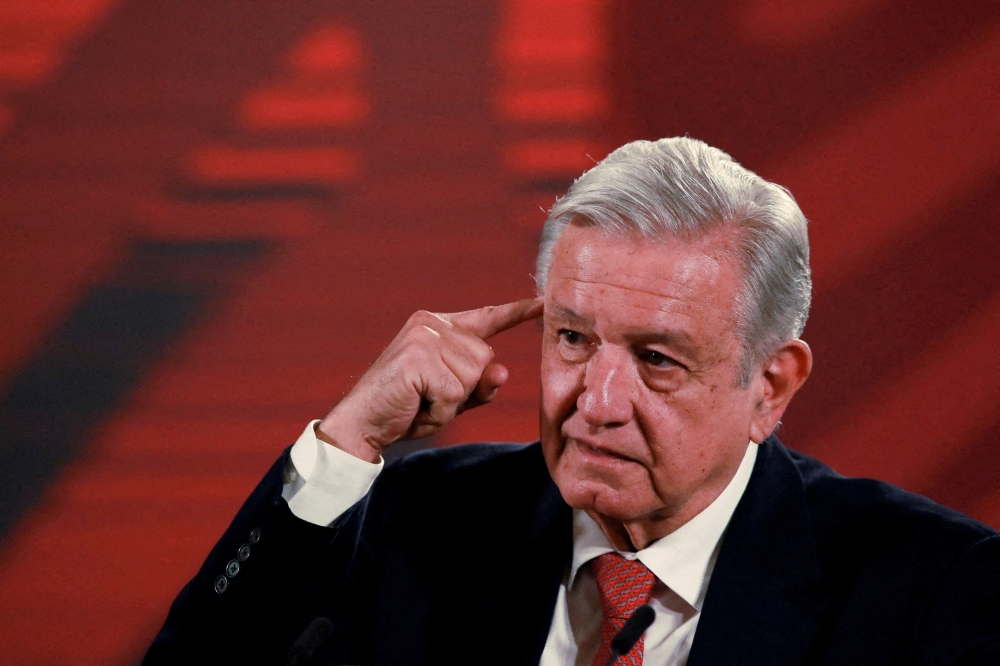 Mexico's President Andres Manuel Lopez Obrador speaks during a news conference, at the National Palace in Mexico City, Mexico, September 30, 2022. (REUTERS/Henry Romero)