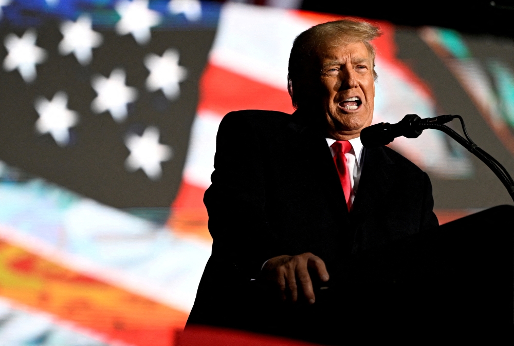 Former US President Donald Trump speaks at a rally to support Republican candidates ahead of midterm elections, in Dayton, Ohio, US, November 7, 2022. (REUTERS/Gaelen Morse)