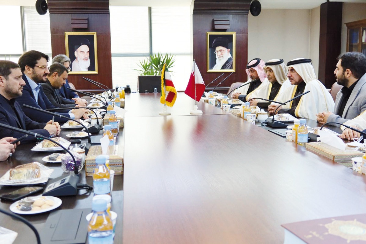 Minister of Transport H E Jassim Saif Ahmed Al Sulaiti meeting with Minister of Roads and Urban Development of Iran H E Mehrdad Bazrpash, in Tehran, yesterday.
