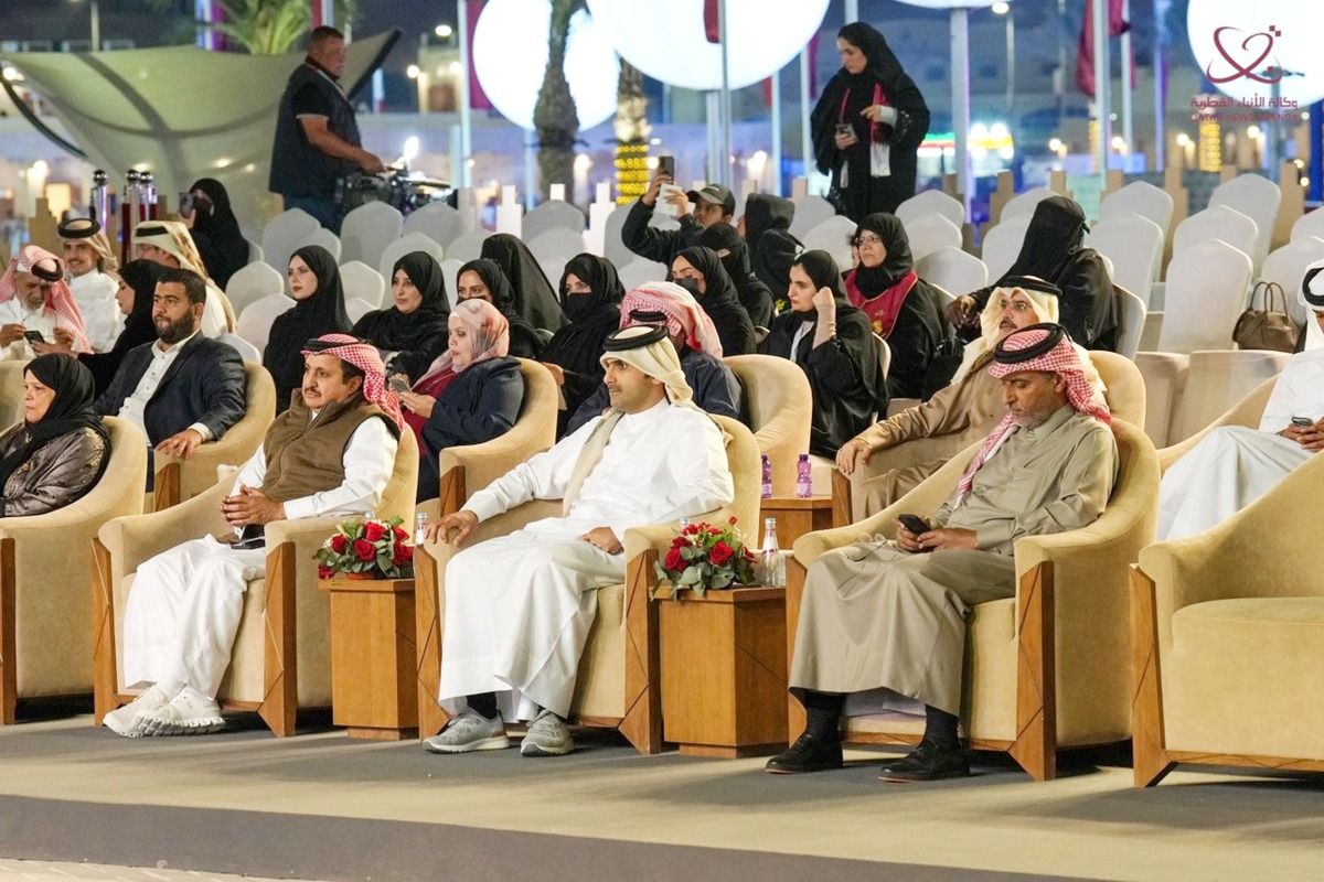 Minister of Culture and Chairman of the Organizing Committee for the National Day celebrations, H E Sheikh Abdulrahman bin Hamad Al Thani, and other officials attending the forum at Darb Al Saai. 