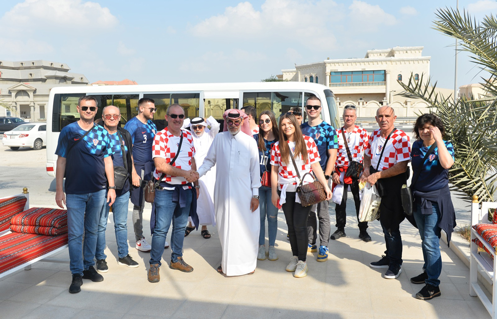 Muhammad Ali Al Mutawa Al Hammadi, former Director of the Office of the Minister of Justice, with President of Croatian Shooting Federation and the accompanying delegation.