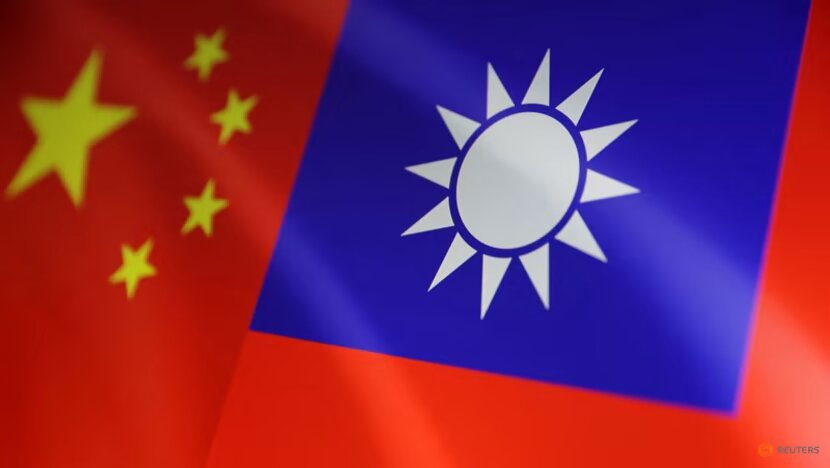 Chinese and Taiwanese flags are seen in this illustration, August 6, 2022.  File Photo / Reuters