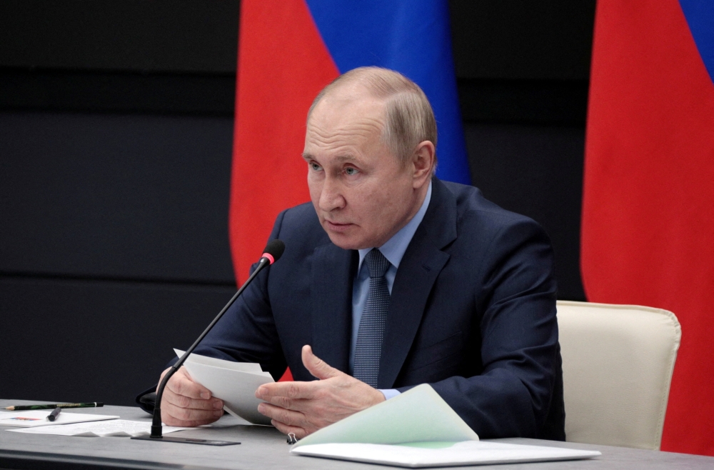 Russian President Vladimir Putin chairs a meeting with leadership of military-industrial complex enterprises in Tula, Russia, on December 23, 2022. Sputnik/Russian Presidential Press Office/Kremlin via REUTERS 