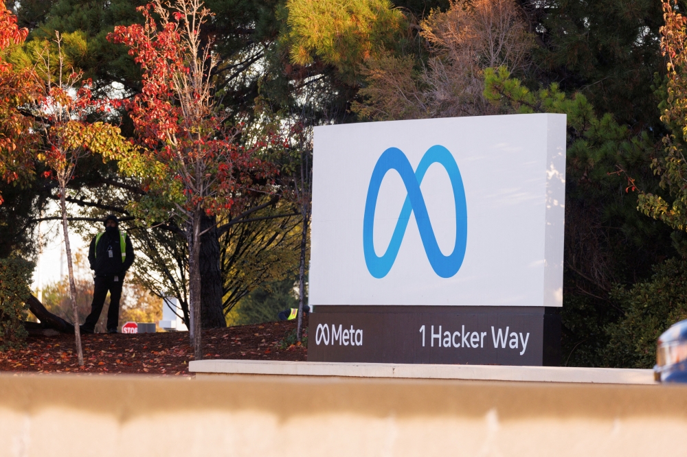 A security guard stands watch by the Meta sign outside the headquarters of Facebook parent company Meta Platforms Inc in Mountain View, California, US on November 9, 2022. File Photo / Reuters