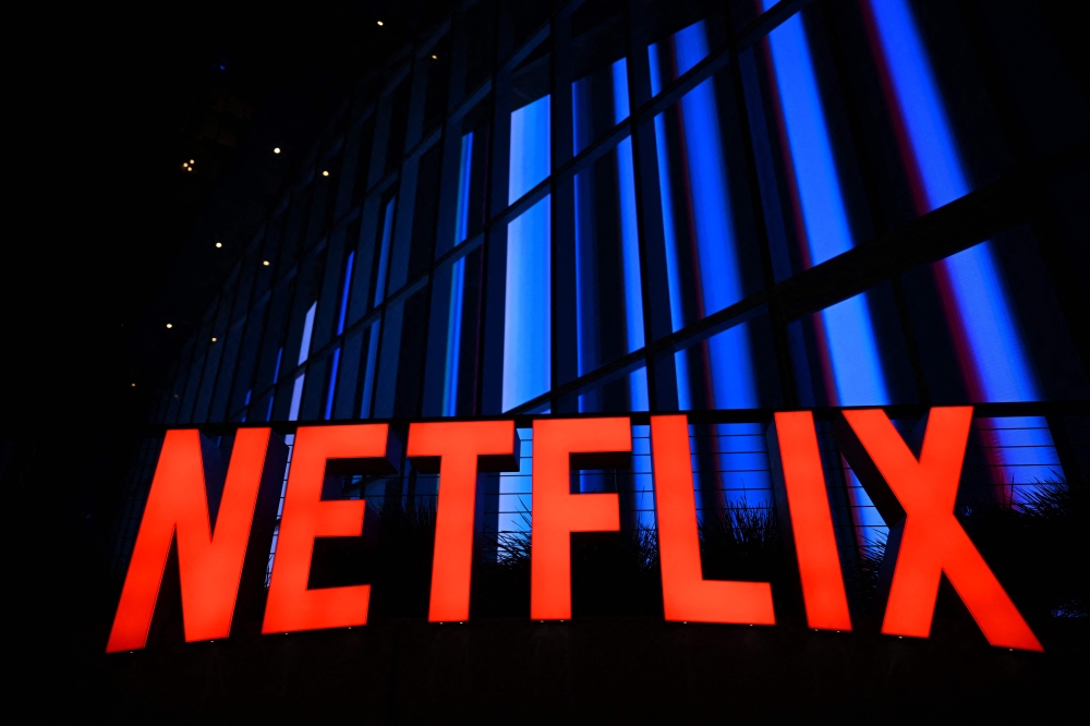 In this file photo taken on September 14, 2022 the Netflix logo is seen at the Netflix Tudum Theater in Los Angeles, California. Photo by Patrick T. FALLON / AFP