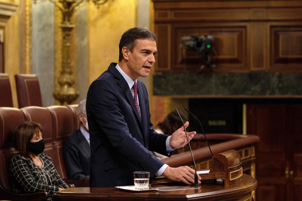 Spanish Prime Minister Pedro Sanchez addresses a parliamentary session in Madrid on October 22, 2020. File photo / AFP

