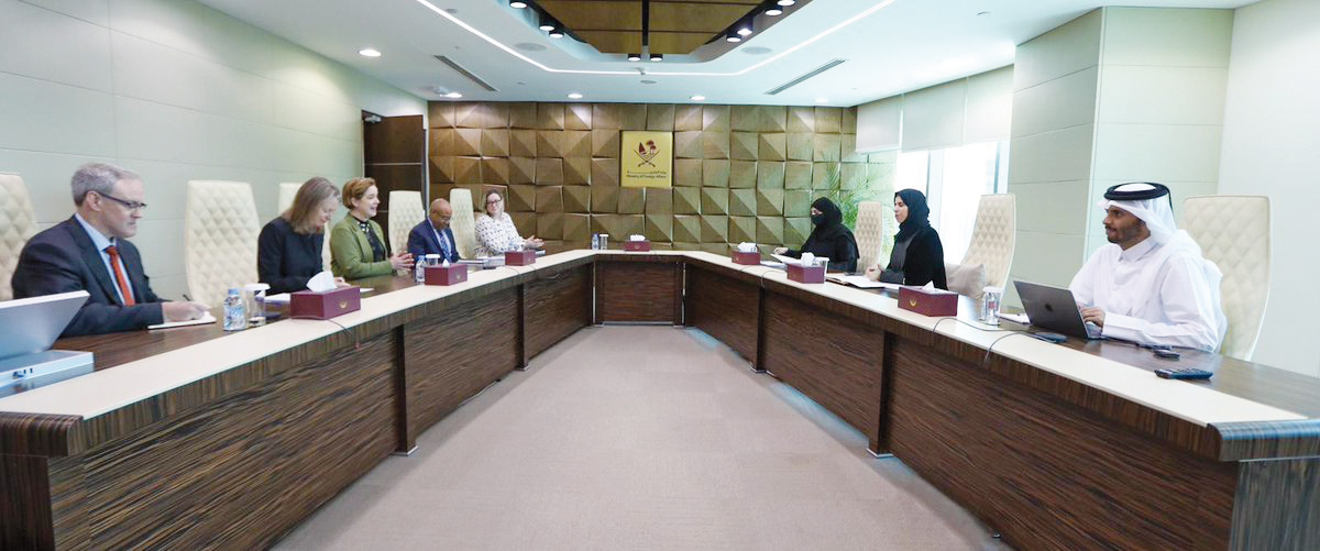 Minister of State for International Cooperation H E Lolwah bint Rashid Al Khater meeting Canada’s Assistant Deputy Minister of Immigration, Refugees and Citizenship for Afghanistan H E Jennifer Macintyre, in Doha.
