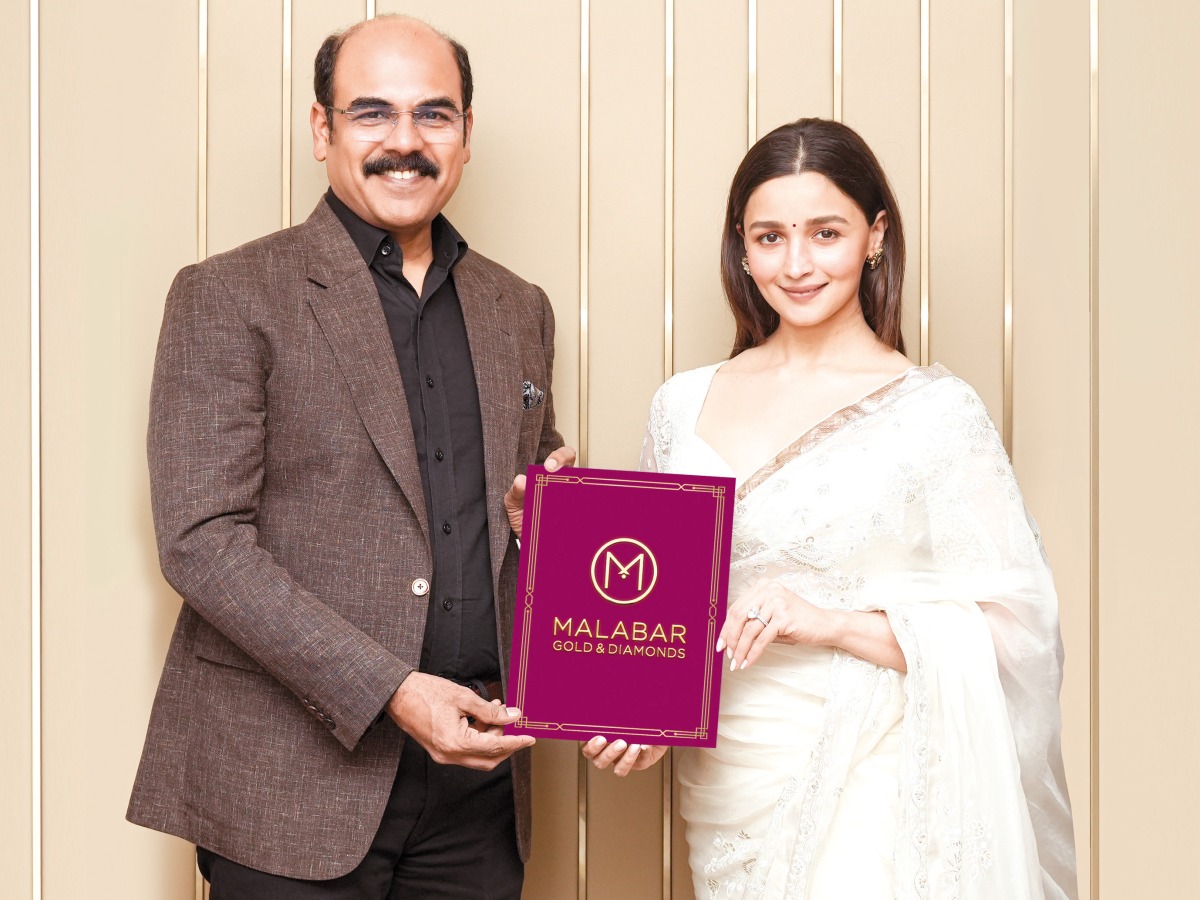 Alia Bhatt with Managing Director - India of Malabar Gold & Diamonds Asher O.