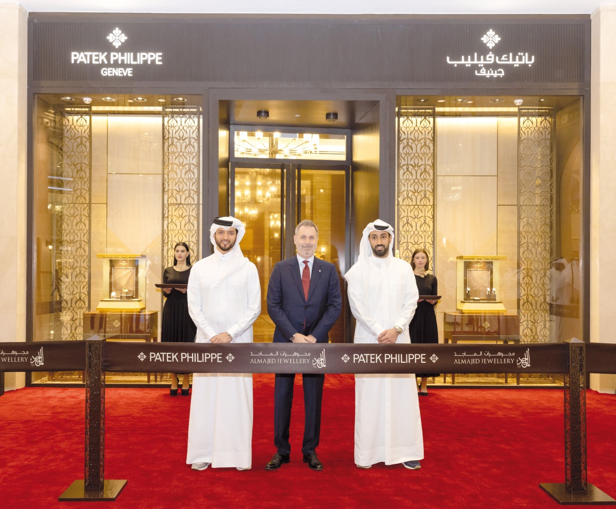 Officials at the opening ceremony of the new boutique.