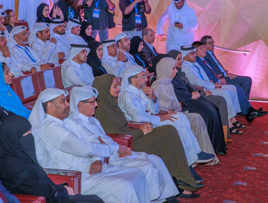 Minister of Culture and Sports, H E Salah bin Ghanem Al Ali (fifth left); Minister of Environment and Climate Change, H E Sheikh Dr. Faleh bin Nasser bin Ahmed bin Ali Al Thani (second left); Minister of State and President of Qatar National Library, H E Dr. Hamad bin Abdulaziz Al Kawari (third left); Vice Chairperson and CEO of Qatar Foundation for Education, Science and Community Development, H E Sheikha Hind bint Hamad Al Thani (fourth left); Minister of State for International Cooperation, H E Lolwah bint Rashid Al Khater (sixth left), along with other officials during the event. 
