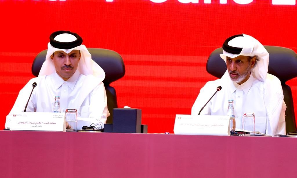 His Excellency Mr. Jassim bin Rashid Al Buainain (L) and His Excellency Sheikh Hamad bin Khalifa bin Ahmed Al Thani during the Ordinary General Assembly Meeting