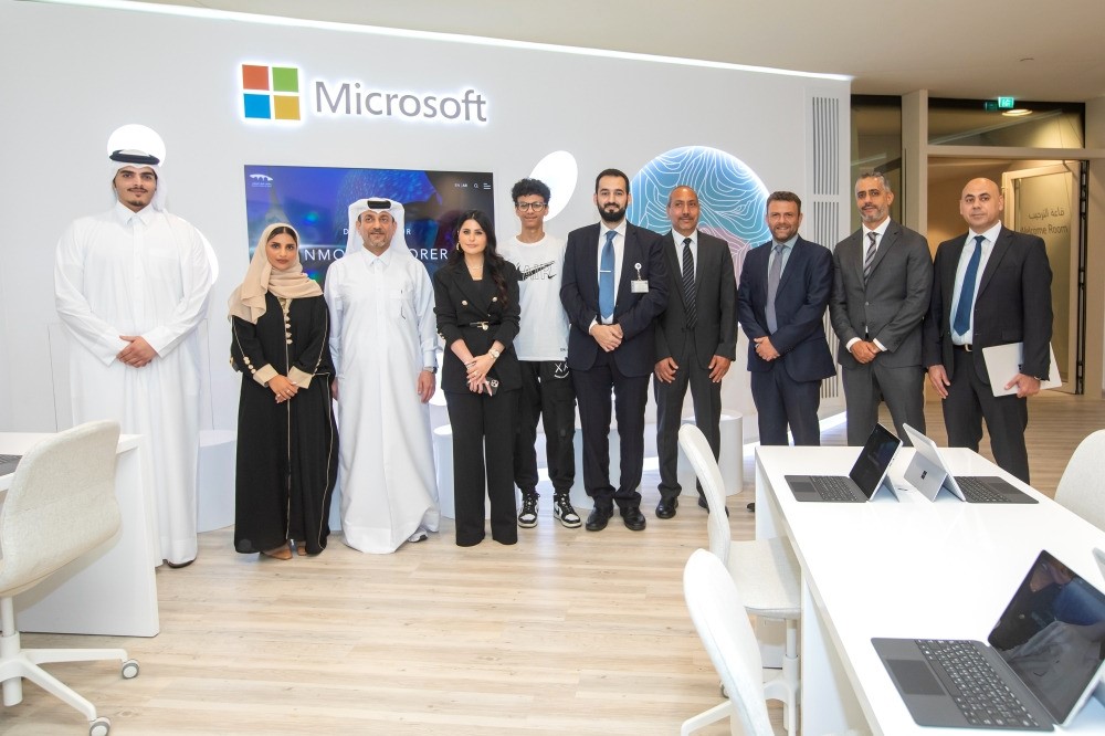 Ahmad Musa Al Namla, Chief Executive Officer of Qatar Museums (third left), Lana Khalaf, General Manager of Microsoft Qatar (fourth left), along with other officials during the opening of the AI Digital Centre.