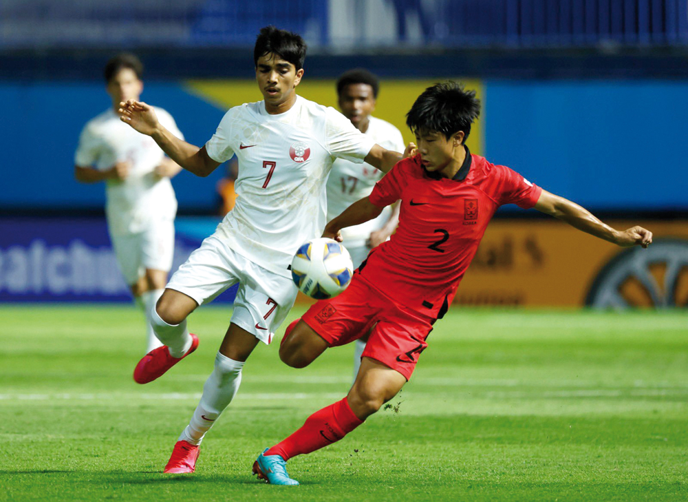 Qatar and South Korea players in action during the AFC U17 Asian Cup match, yesterday.