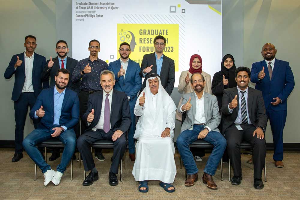 TAMUQ faculty, doctoral and master’s students and industry experts at the Graduate Research Forum. 
