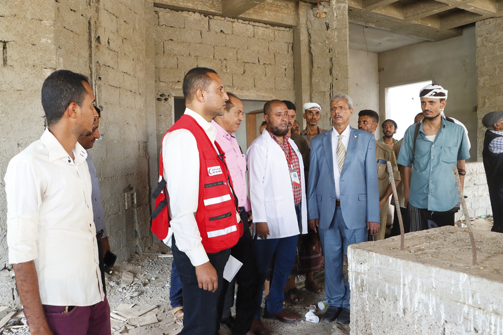 Officials visiting an under construction project for building a dialysis centre by QRCS in Lahij Governorate of Yemen.