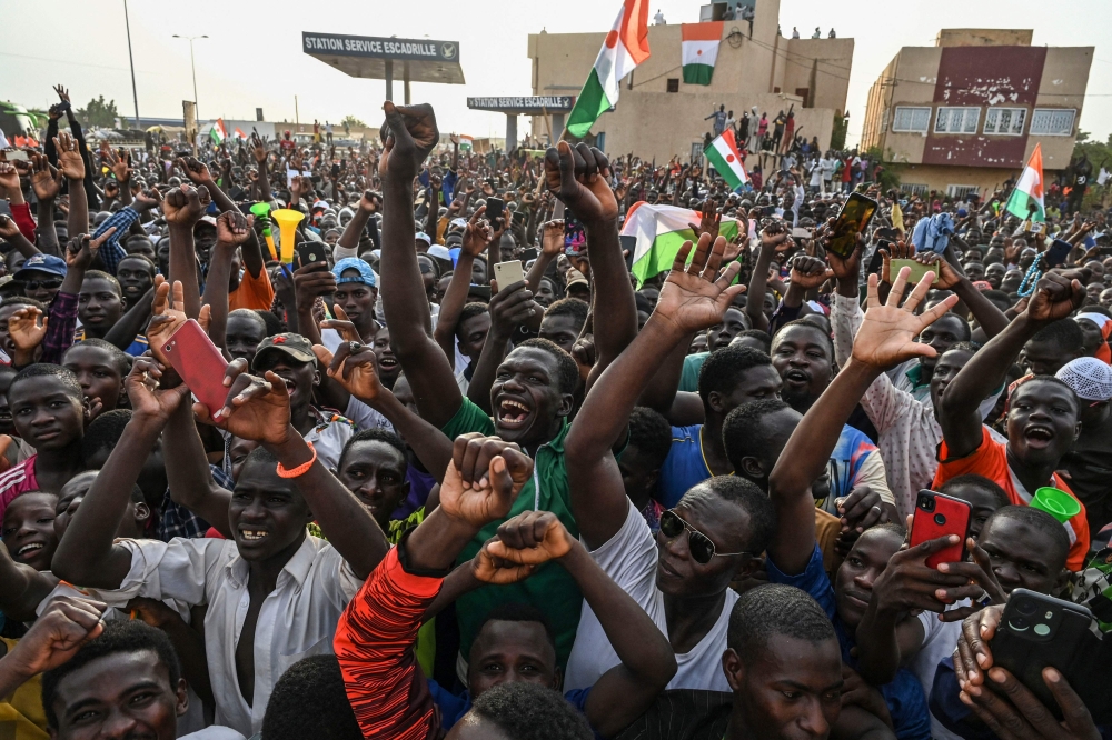 Supporters of Niger's National Council of Safeguard of the Homeland (CNSP) protest outside Niger and French airbase in Niamey on September 1, 2023 to demand the departure of the French army from Niger. Photo by AFP