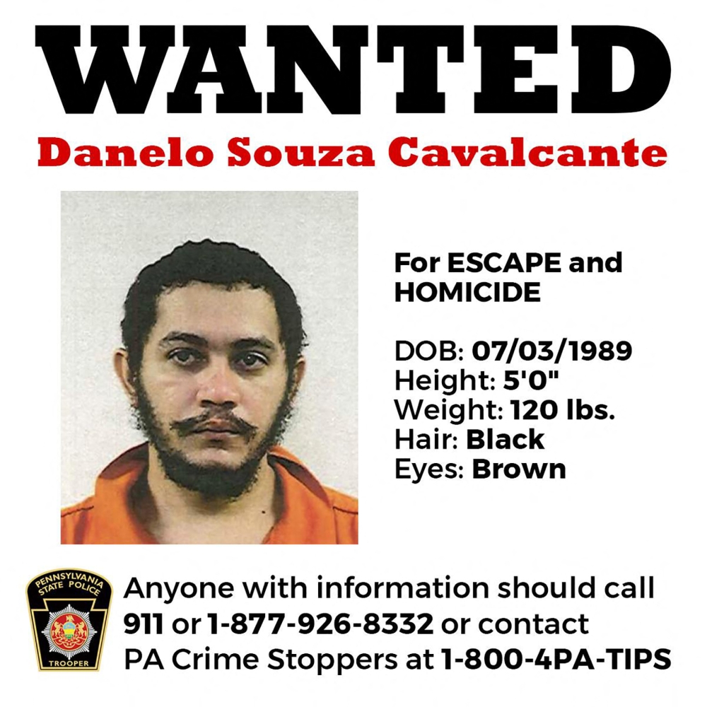 This undated image obtained from the Pennsylvania State Police shows the wanted poster for escaped convicted murderer Danelo Souza Cavalcante. (Photo by Handout / Pennsylvania State Police Department / AFP)
