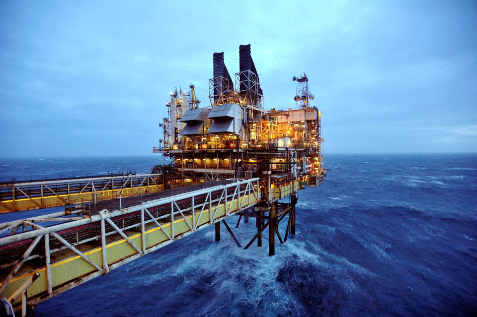 File photo: A BP oil platform is seen in the North Sea, about 100 miles east of Aberdeen in Scotland, February 24, 2014. (Andy Buchanan/Pool/Reuters)

