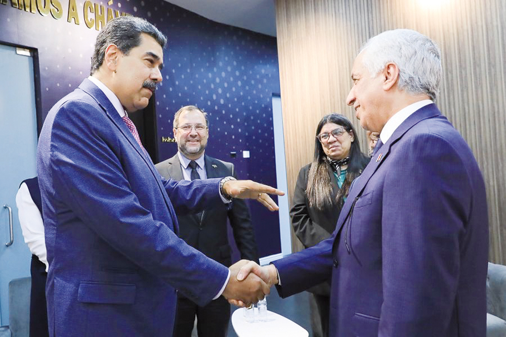 President of Venezuela H E Nicolas Maduro meeting Minister of State for Foreign Affairs H E Sultan bin Saad Al Muraikhi in Caracas.

