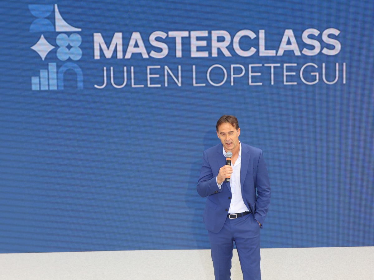 Former Spain, Real Madrid and Sevilla coach Julen Lopetegui speaks during the event.