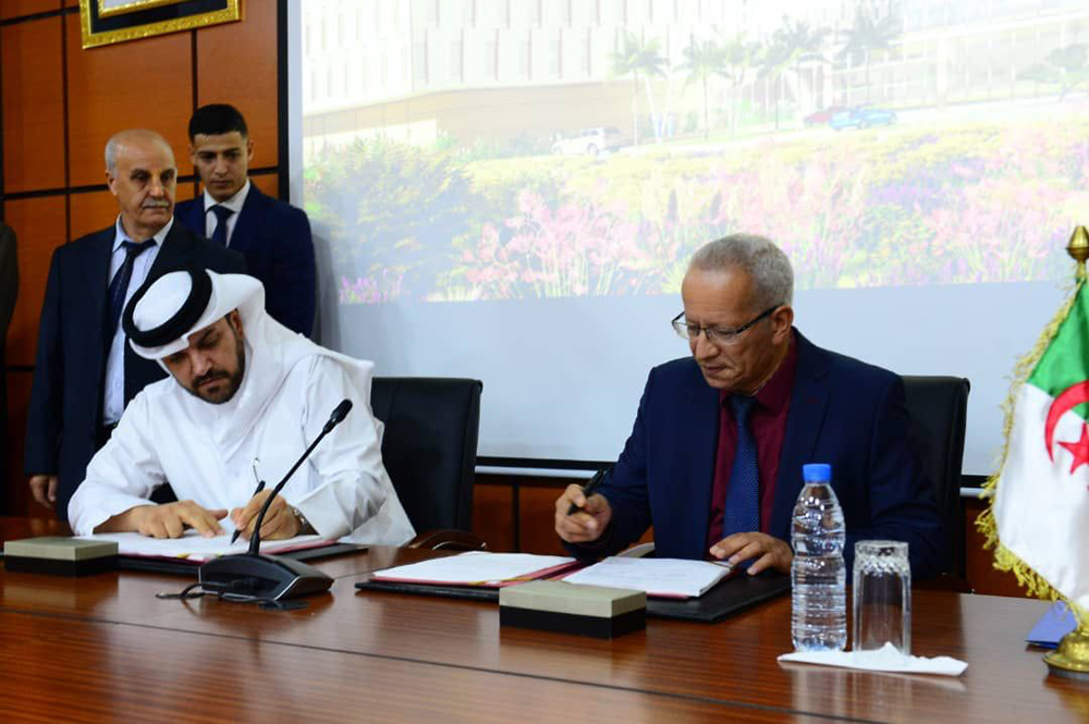 Chairman of the Board of Directors of Estithmar Holding Company Moutaz Al Khayyat (left) and Director of Health and Population of Algiers, Lahlali Lahlali, signing the agreement .