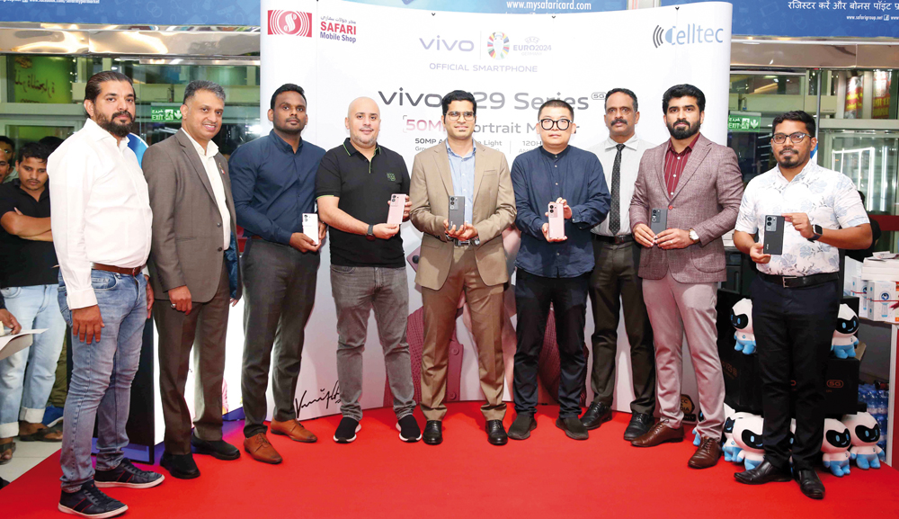 Officials during the launch ceremony of VIVO V29 5G - Portrait Master in Safari Mall, Abu Hamour.