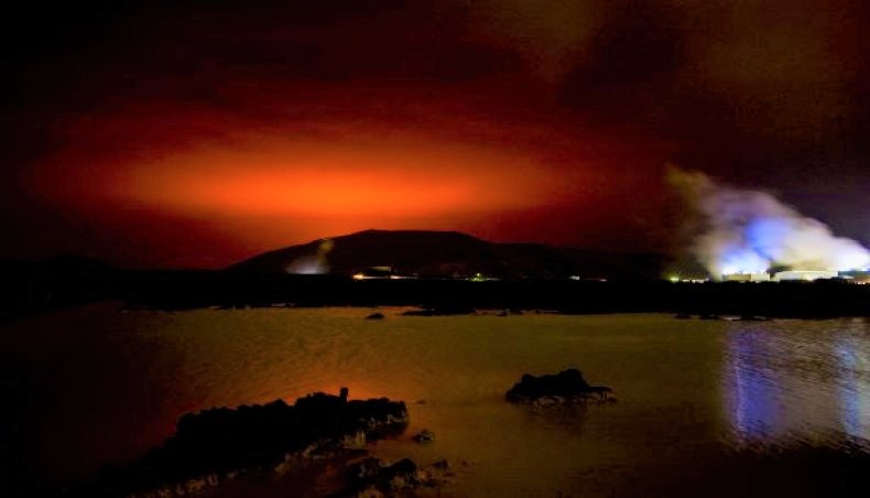 File photo: An Icelandic town home to over 3,600 people is feared of getting destroyed by a volcano expected to erupt within hours or days. (AFP)