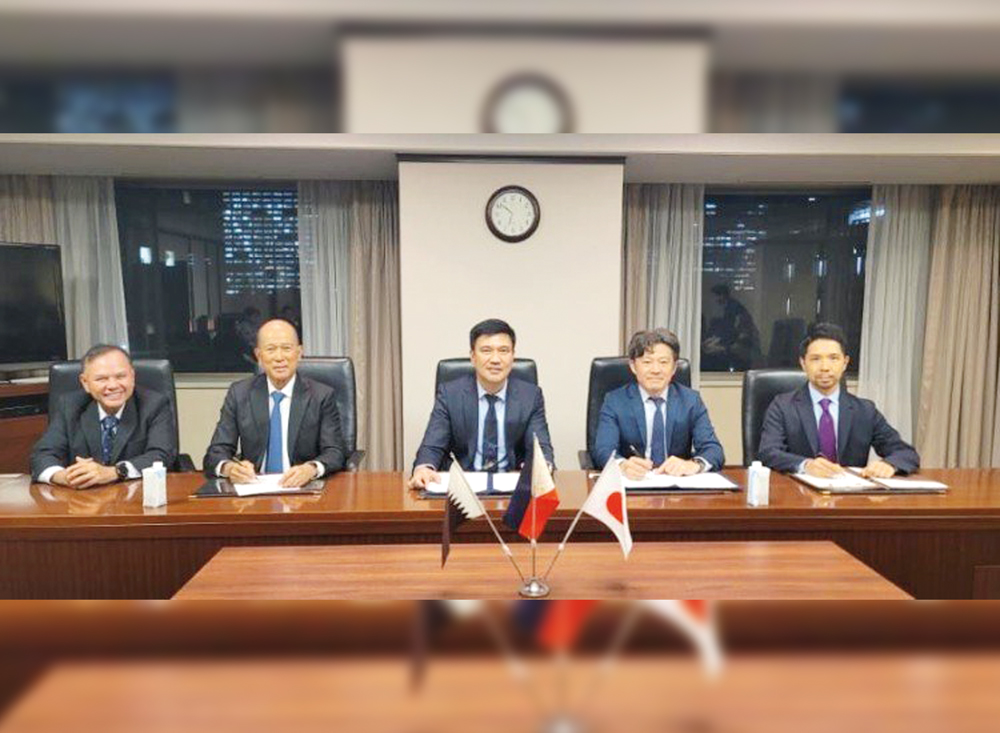 Officials from United District Energy International (UDEI) Bases Conversion and Development Authority (BCDA) and Marubeni Corporation during the agreement signing event.