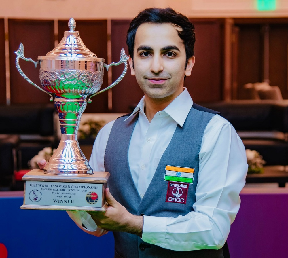 India’s Pankaj Advani poses with his trophy. 