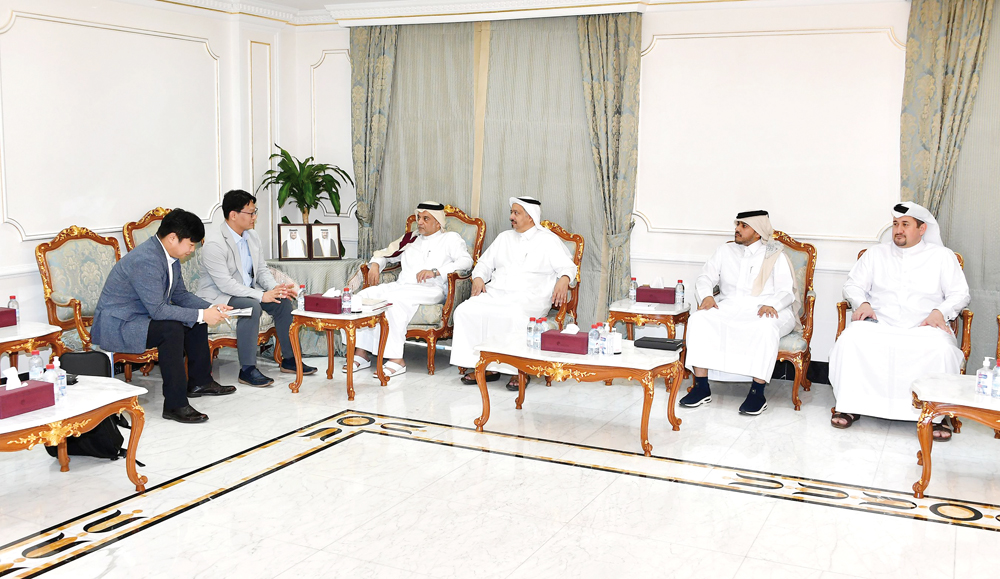 QC board member and Chair of Food Security Committee Mohamed bin Ahmed Al Obaidli with the Director of Business Development Department at PlanTfarm Byung Haak and other officials during the meeting.