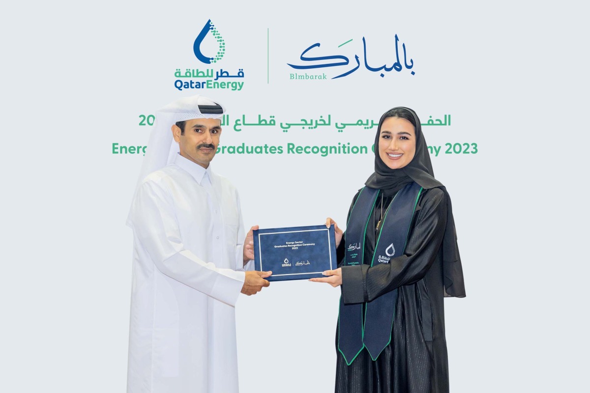 Minister of State for Energy Affairs and President and CEO of QatarEnergy, H E Saad Sherida Al Kaabi honoring students during the graduation ceremony.