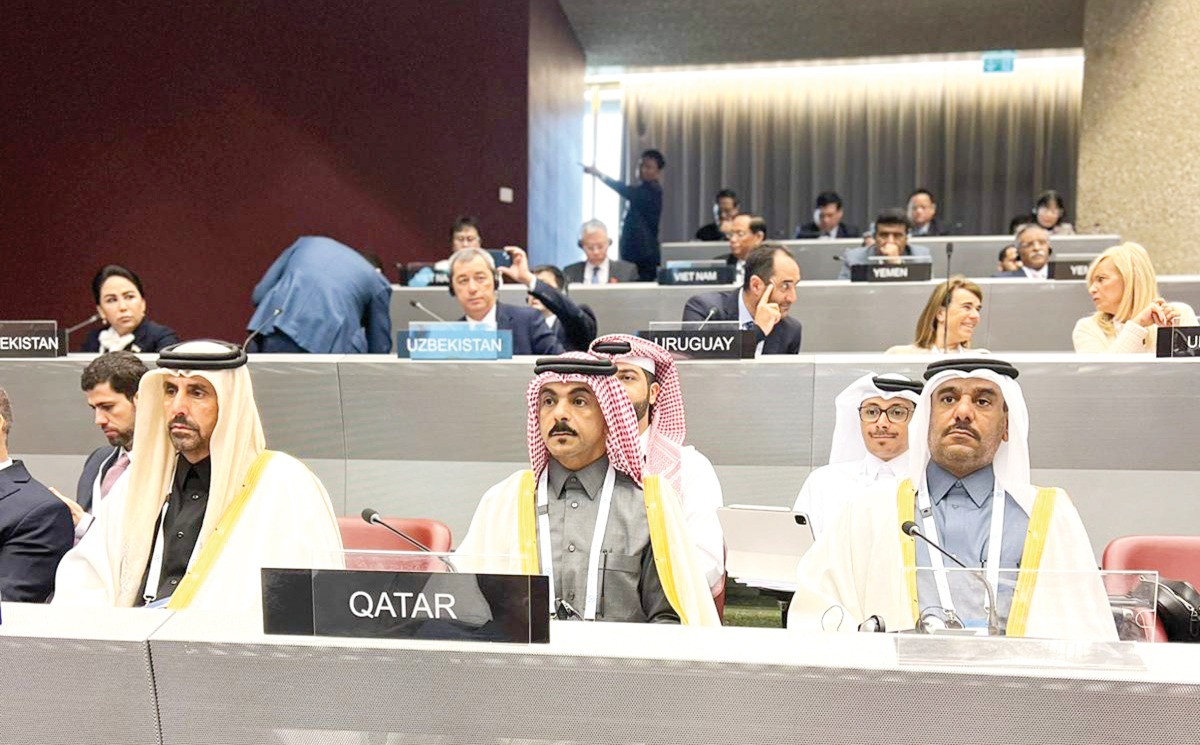 Shura Council members taking part in the session. 