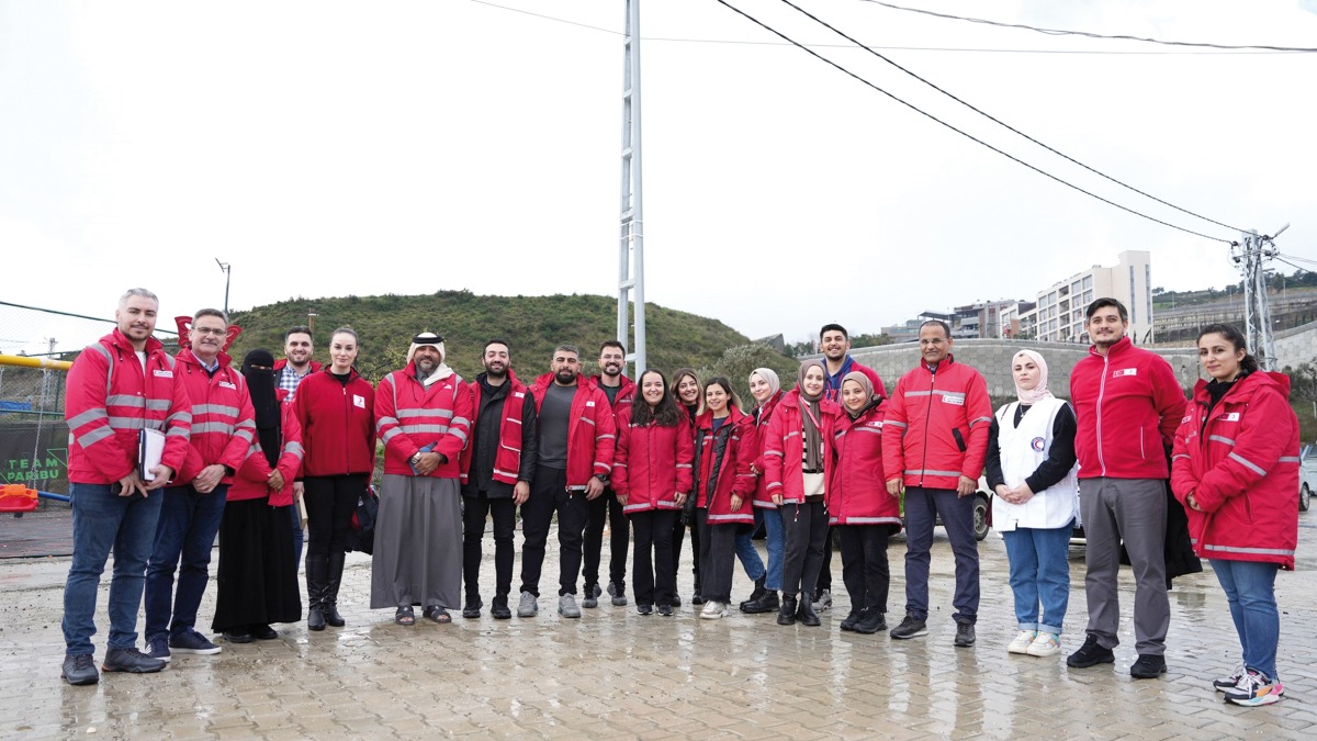 QRCS team during one of the aid distributions in Turkiye.