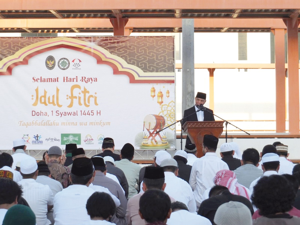 Ambassador of Indonesia to Qatar H E Ridwan Hassan addressing the event.