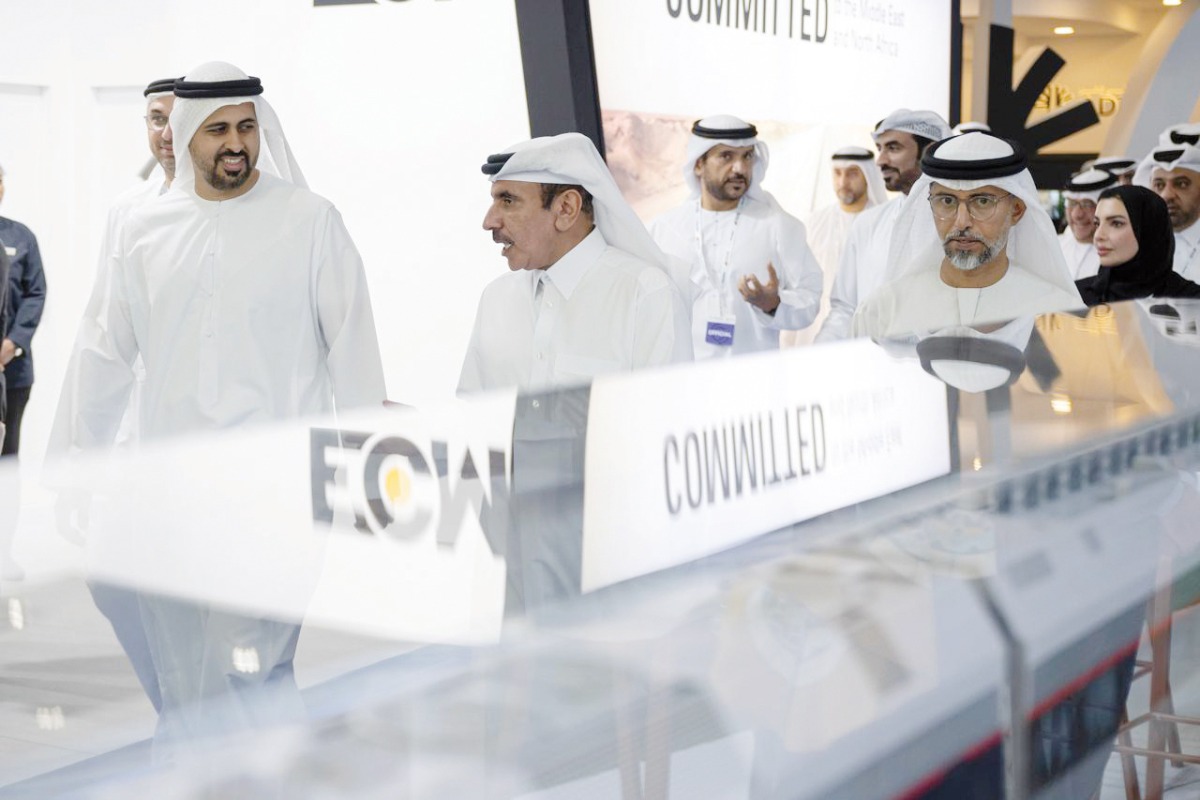 Minister of Transport H E Jassim Saif Ahmed Al Sulaiti (centre) and other officials at the event.
