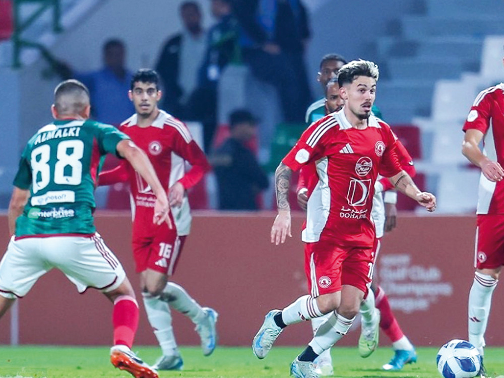 Action during the match between Al Arabi and Al Ettifaq yesterday.