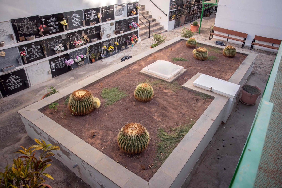(FILES) This photograph taken on October 14, 2023 shows a mass grave at the Mogan cemetery, where dozens of migrants from Africa have been buried, on the Canary island of Gran Canaria. (Photo by DESIREE MARTIN / AFP)
