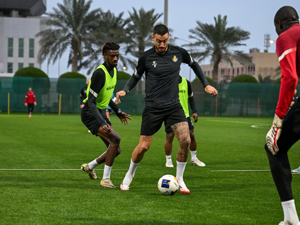 Al Gharafa players during a training session.