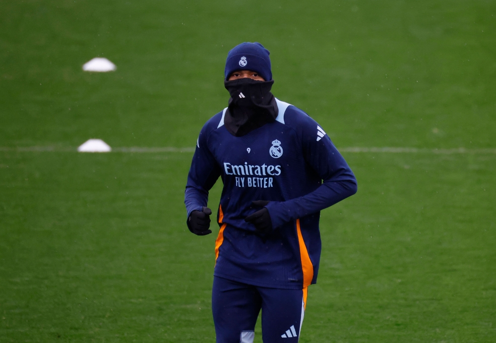 Real Madrid's French forward #09 Kylian Mbappe attends a training sesssion at Real Madrid Sports City in Valdebebas, on March 8, 2025. (Photo by Pierre-Philippe Marcou / AFP)
 
