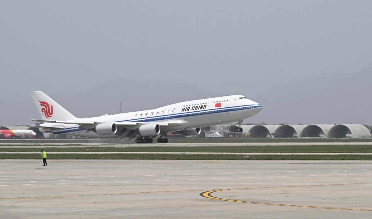 General Secretary of the Communist Party of China Central Committee and Chinese President Xi Jinping arrives in Hanoi, Vietnam, April 14, 2025. (Xinhua/Shen Hong)
