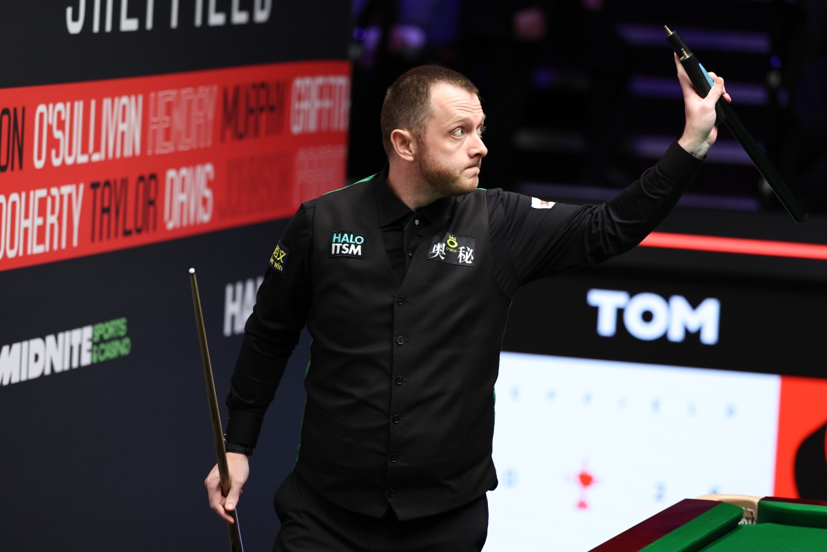 Mark Allen of Northern Ireland gestures to the crowd after the round 1 match against Fan Zhengyi of China at World Snooker Championship 2025 in Sheffield, Britain, April 21, 2025. (Photo by Zhai Zheng/Xinhua)
